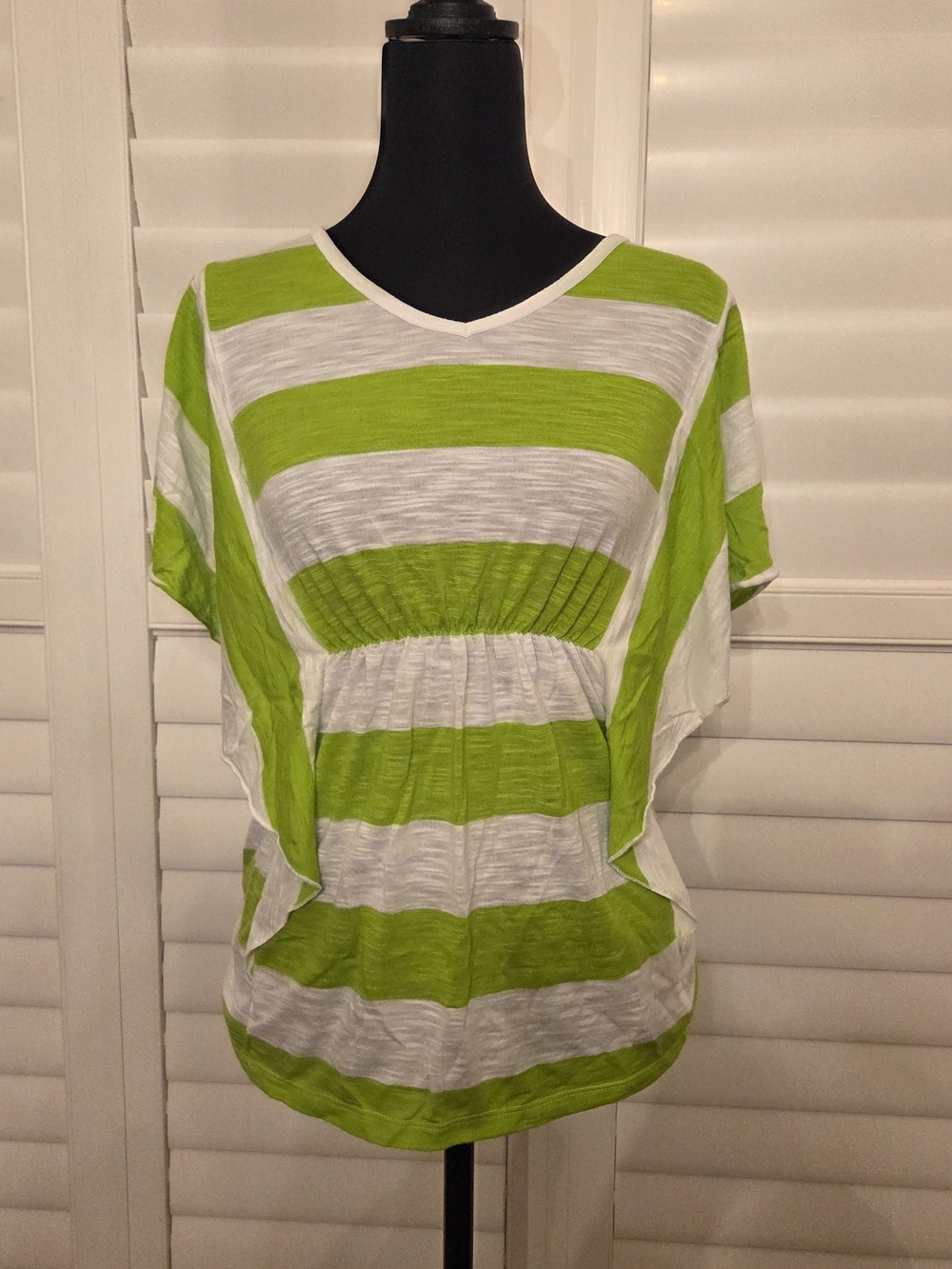 New Direction Weekend Women’s Green & White Striped Short Sleeve Top Size Small